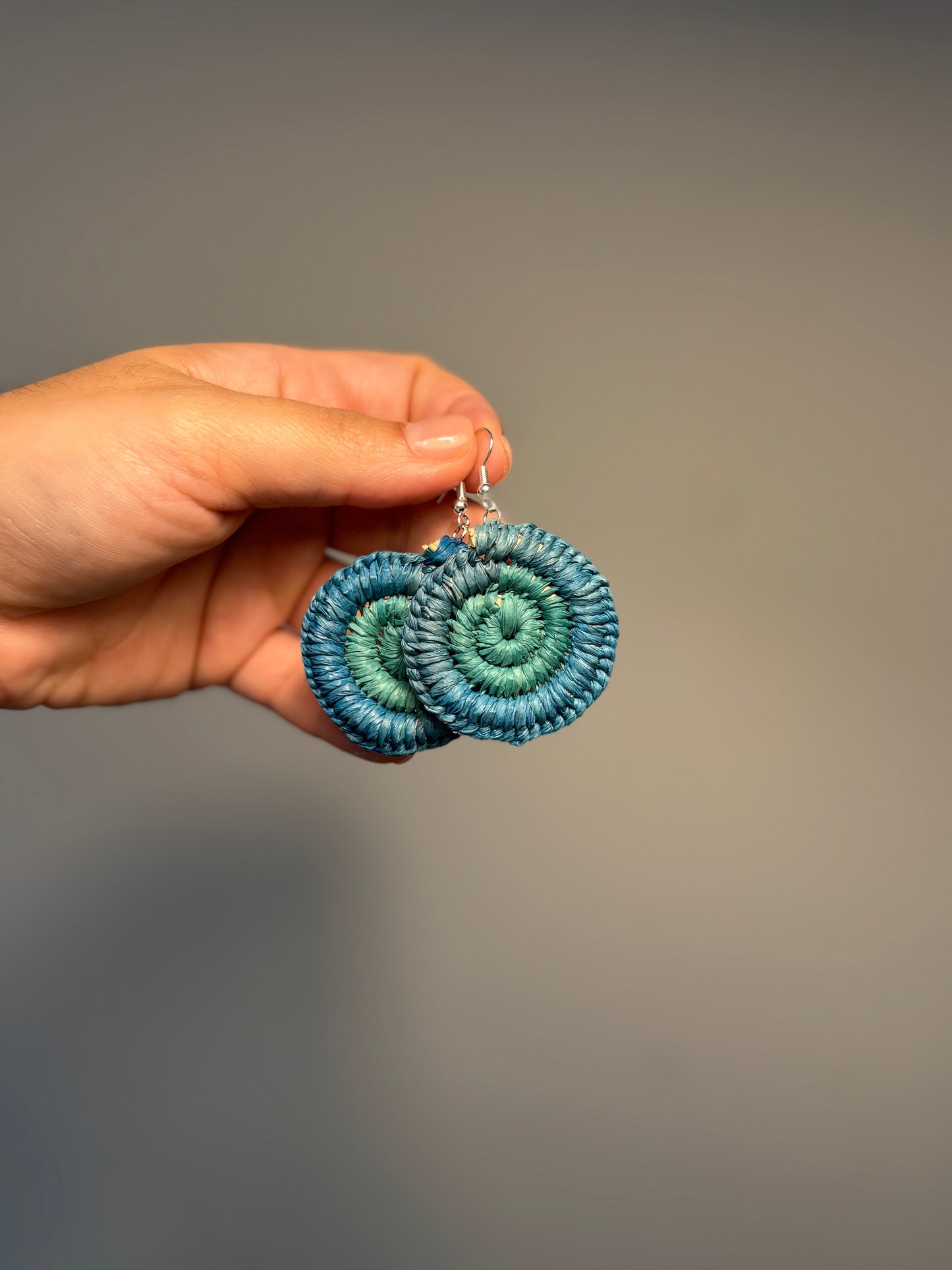 Regular Two-Tone Woven Blue Earrings (Blue/Aqua)