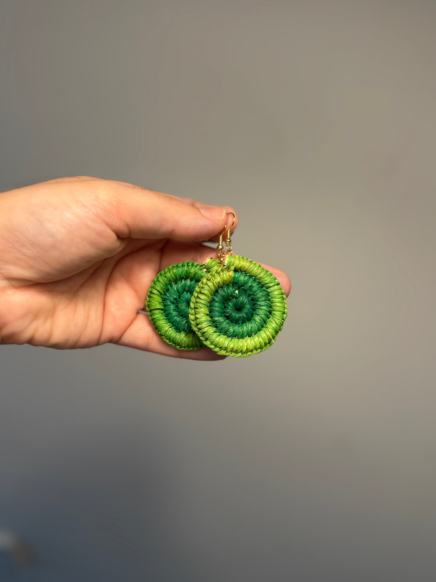 Regular Two-Tone Woven Green Earrings (Green/Dark Green)